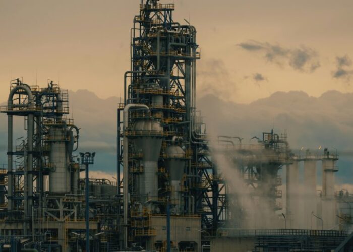 Cement-Concrete Industry: Challenges of Decarbonized Production and Usage